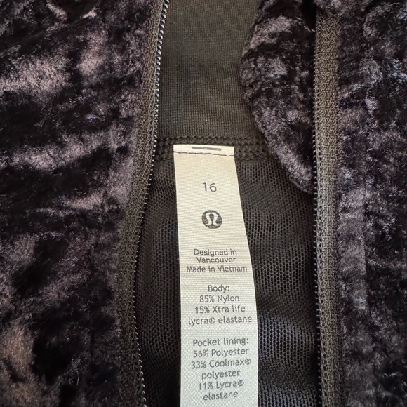 NWT Lululemon Athletica Velvet Blazer in Deep Blue - Picture 2 of 4